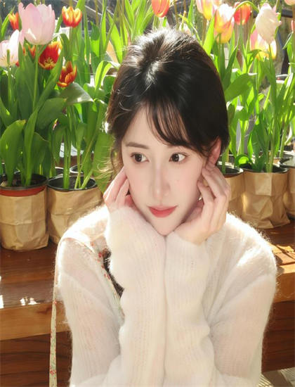 中年女人梦见自己大哭_风韵女人_第四色在线观看